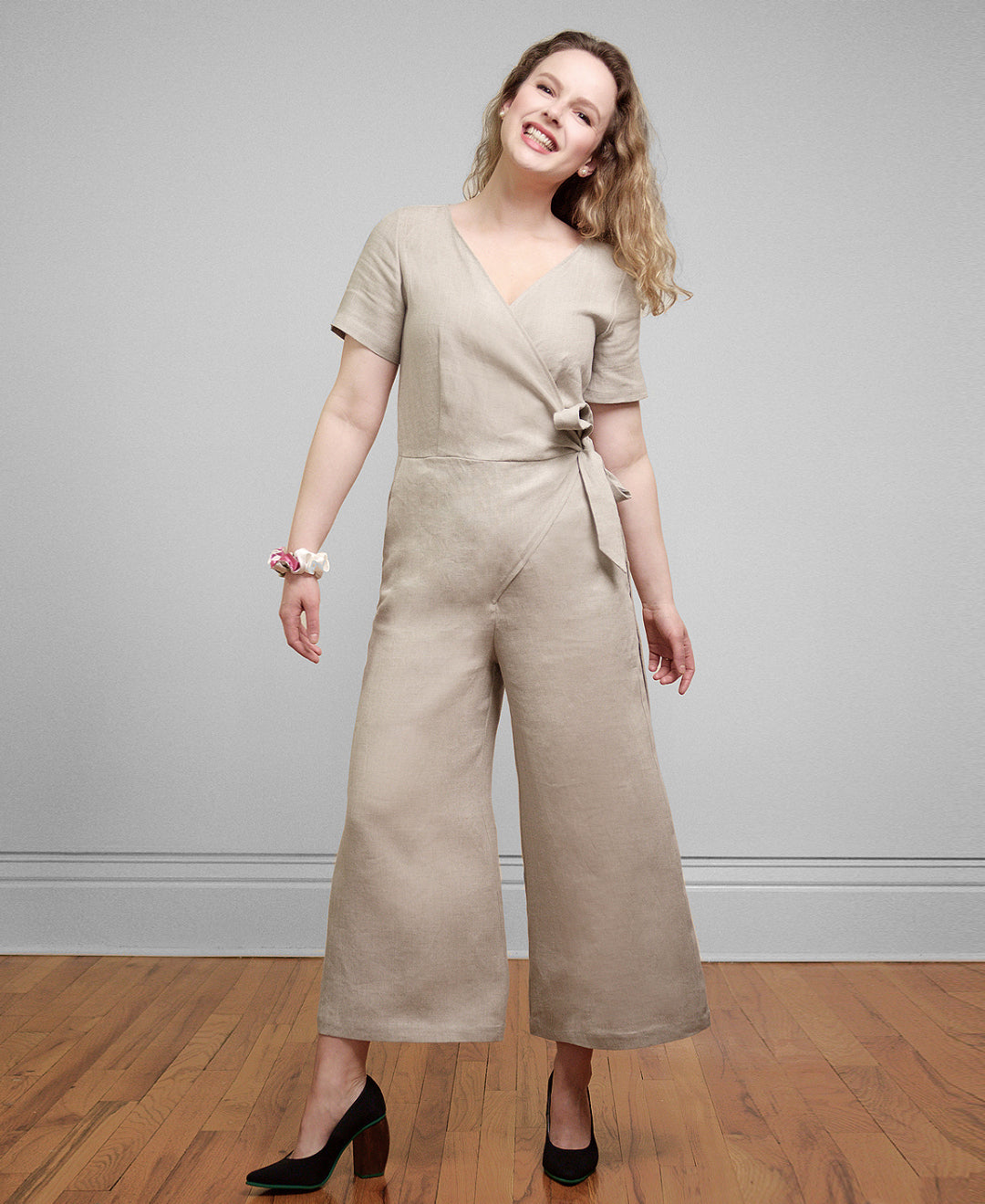 Jumpsuit ajustable fait au Québec en lin beige