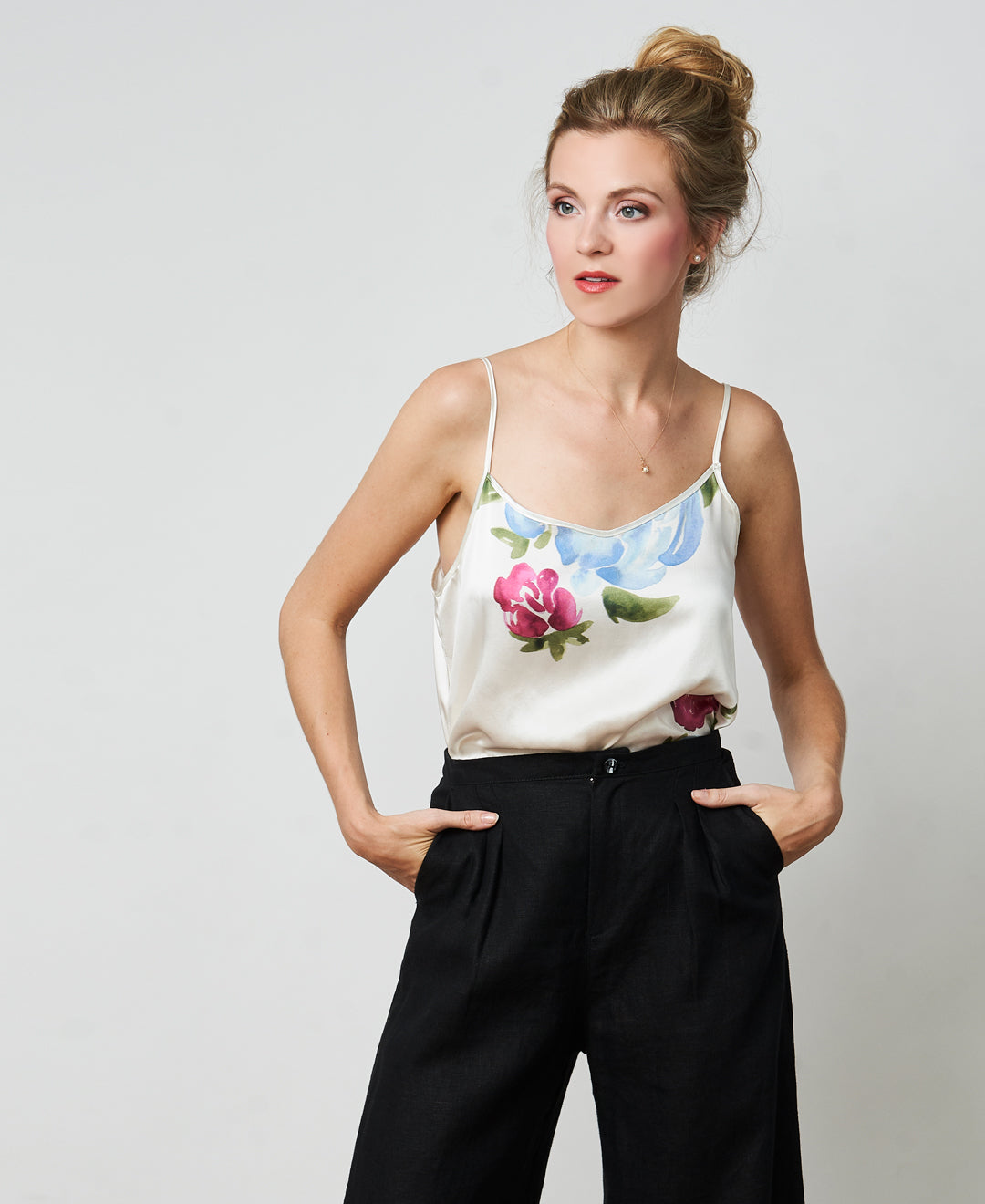 Camisole fleurie en soie biologique et éthique faite au Québec