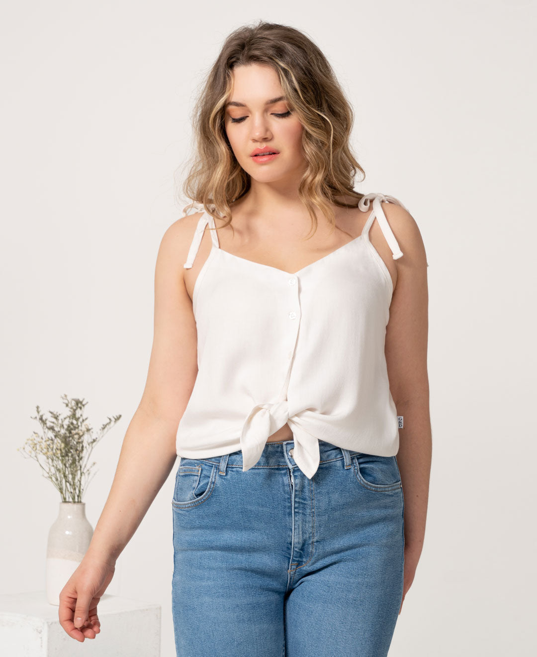 Camisole boutons blanche en coton biologique faite au Québec