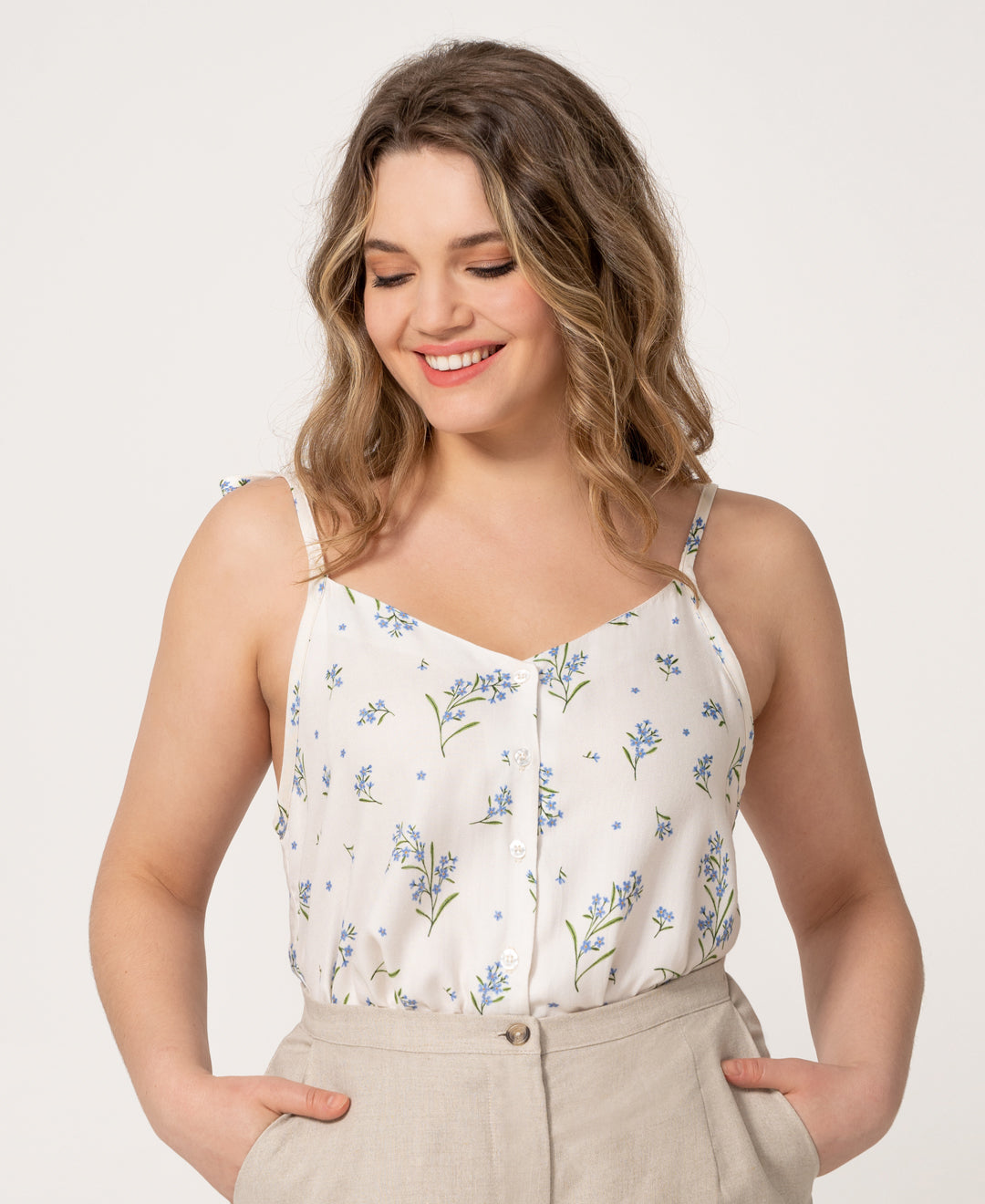 Camisole blouse fleurs myosotis bleu en coton biologique faite au Québec