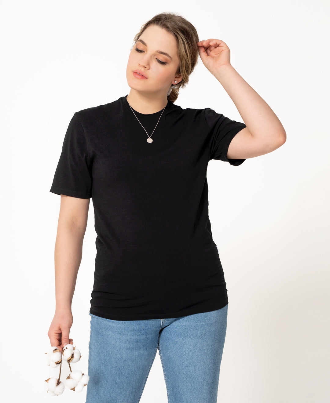 T-shirt noir en coton biologique fait au Québec
