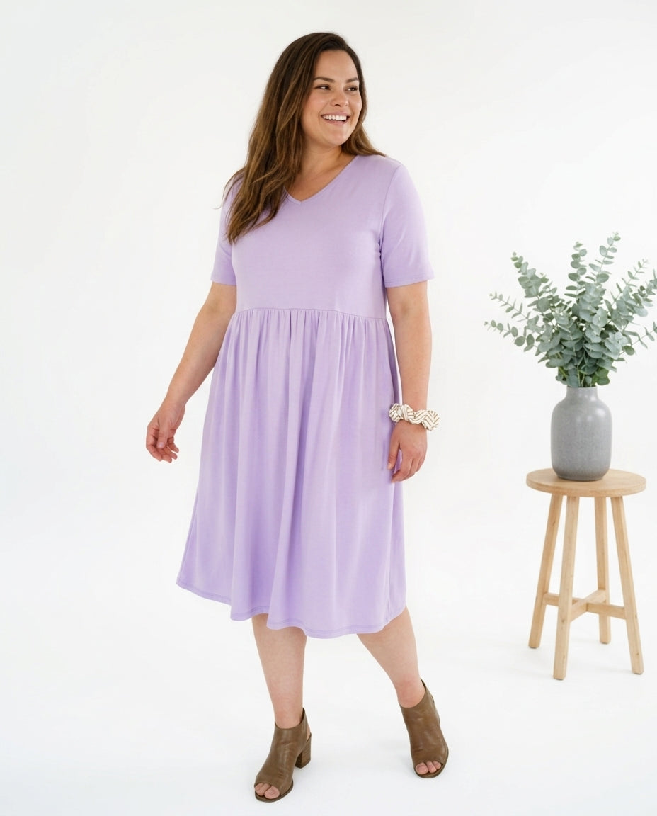Robe lilas en coton biologique faite au Québec