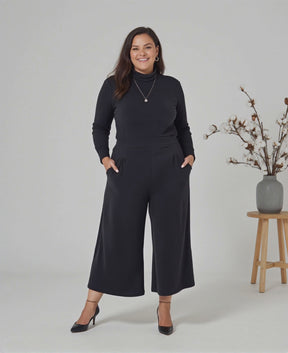 Pantalon noir évasé en coton biologique fait au Québec