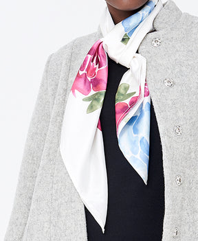 Foulard de soie fleuri biologique et éthique fait au Québec