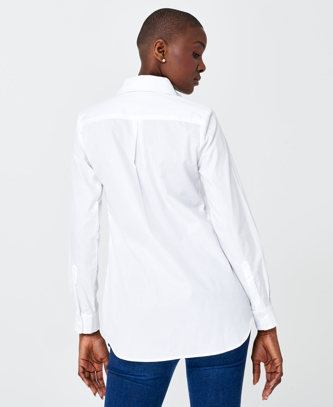 Chemise blanche en coton biologique faite au Québec coupe large